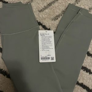 size 2 wunder train high rise 25” lululemon leggings